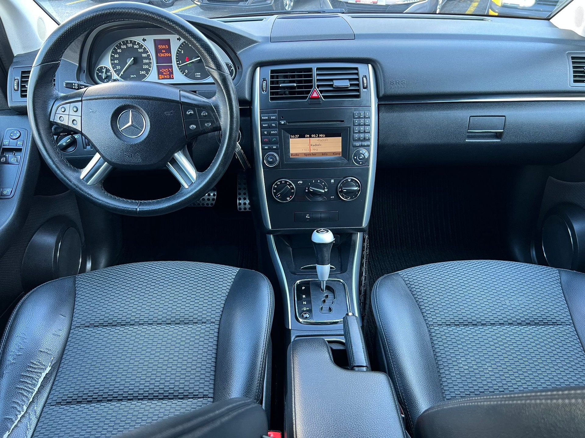 MERCEDES-BENZ B 200 Autotronic-image-7