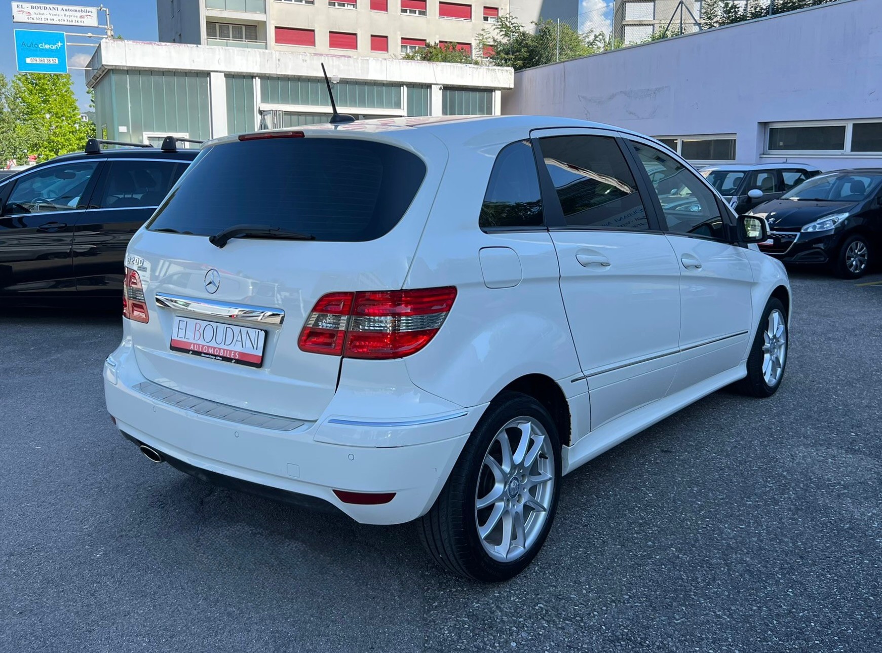 MERCEDES-BENZ B 200 Autotronic-image-3