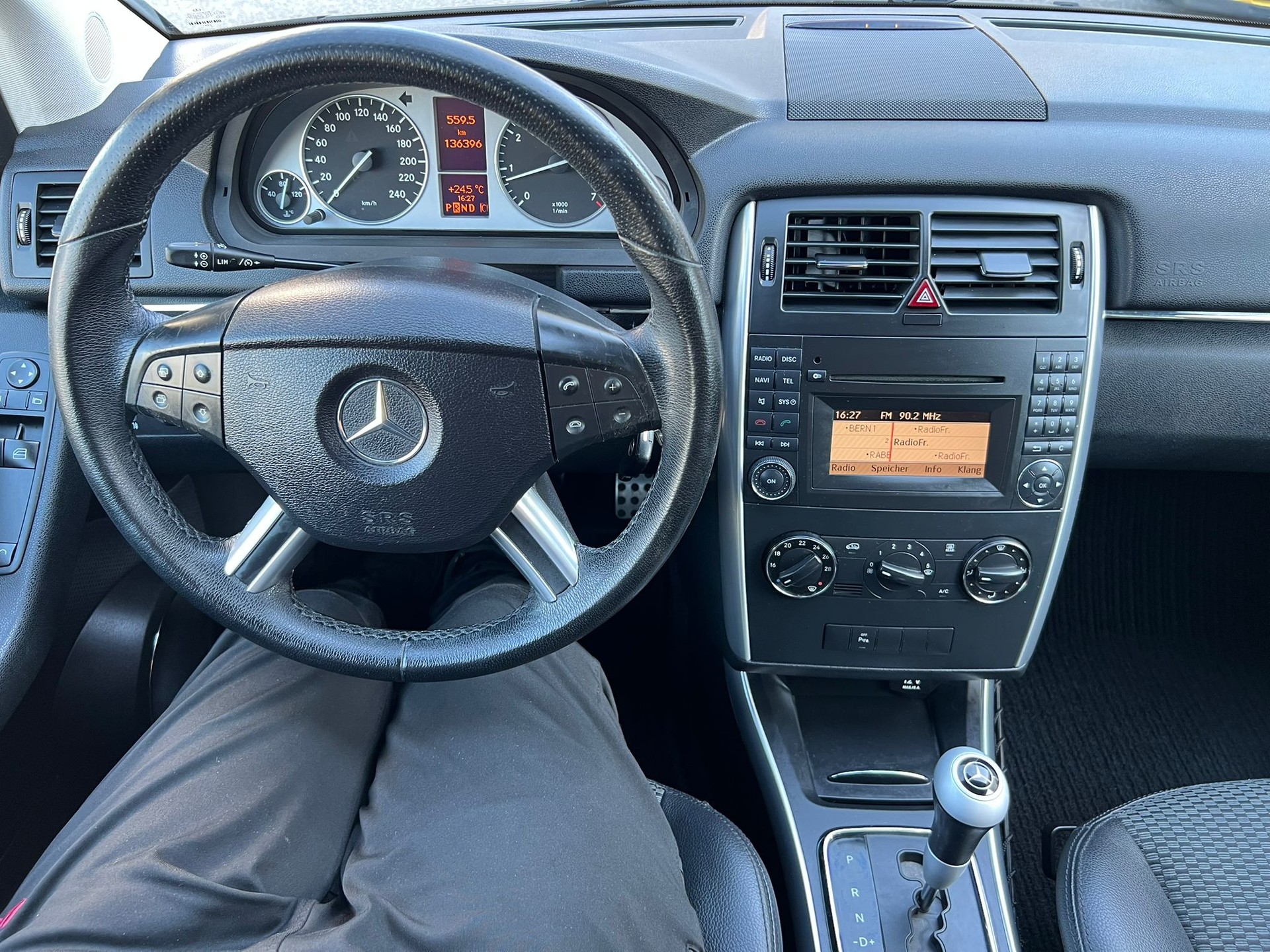 MERCEDES-BENZ B 200 Autotronic-image-8