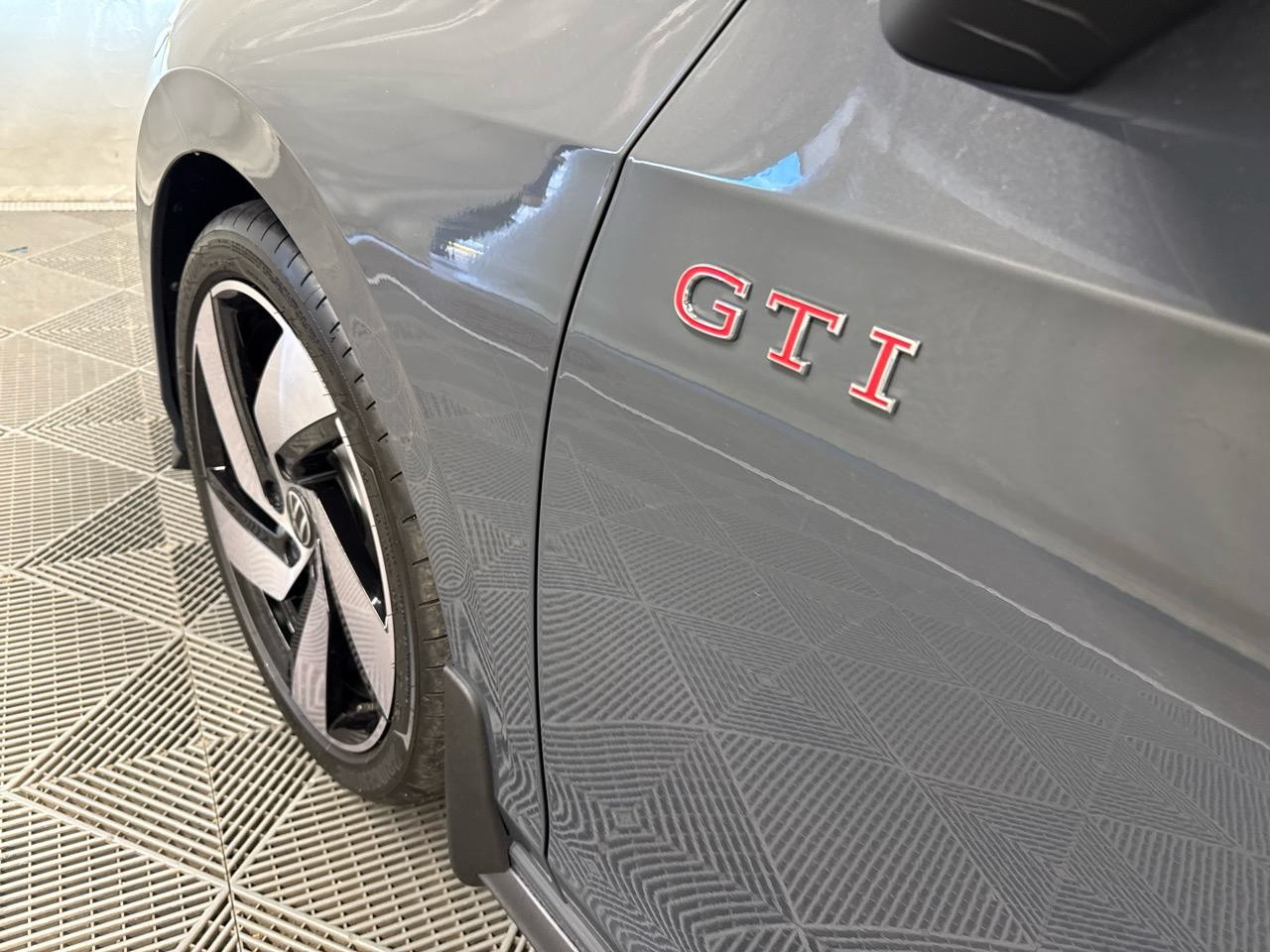 VW Golf 2.0 TSI GTI DSG-image-15