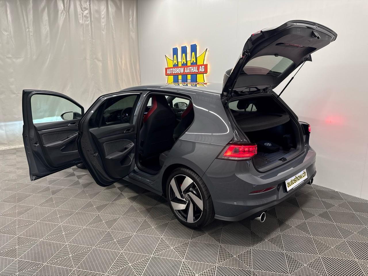 VW Golf 2.0 TSI GTI DSG-image-13