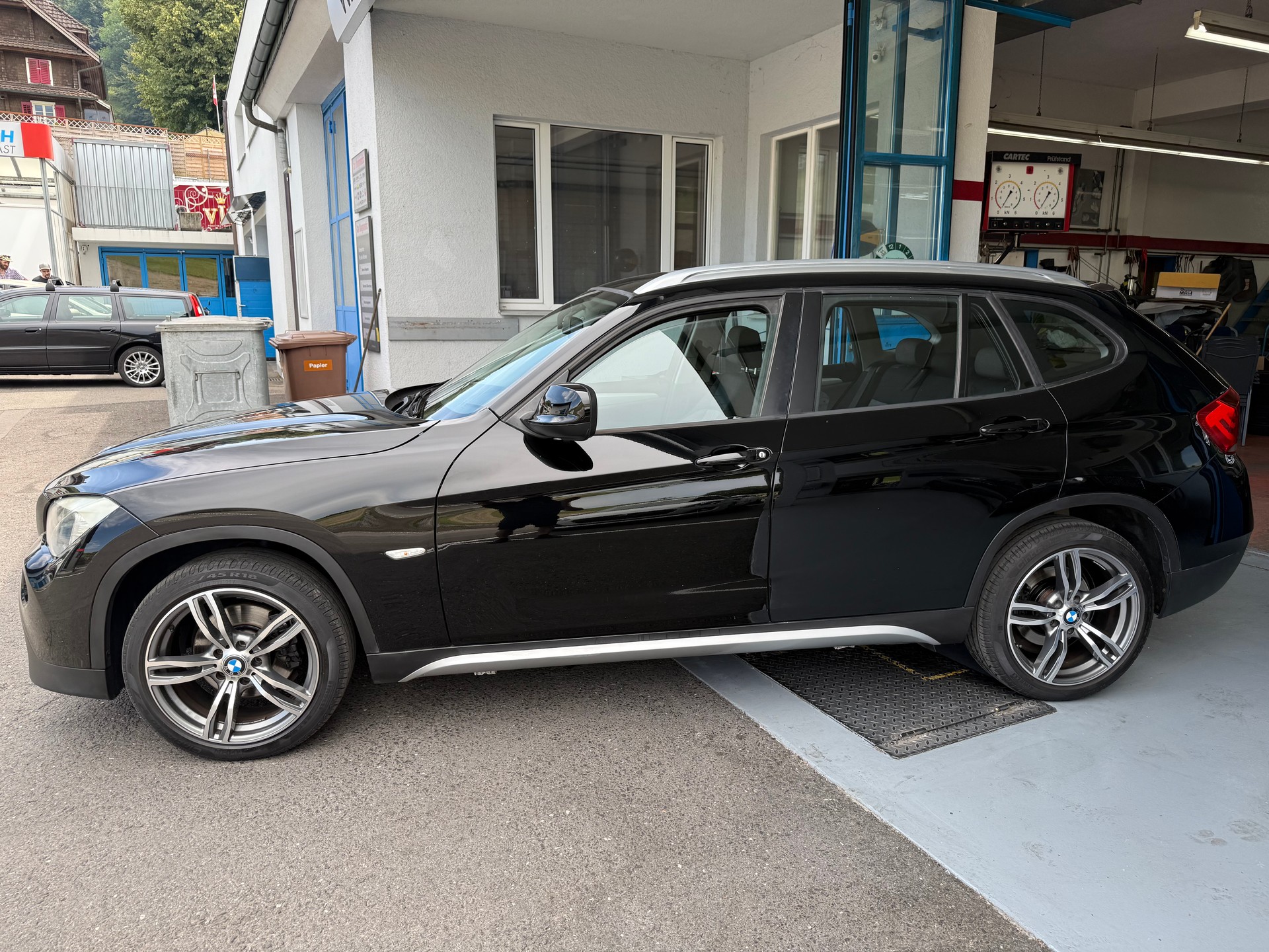 BMW X1 xDrive 20d Steptronic-image-3