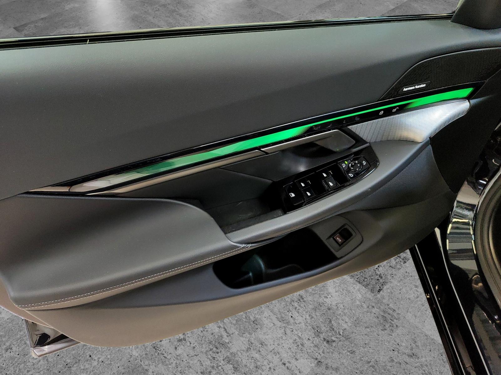 BMW 520d xDrive Touring-image-14
