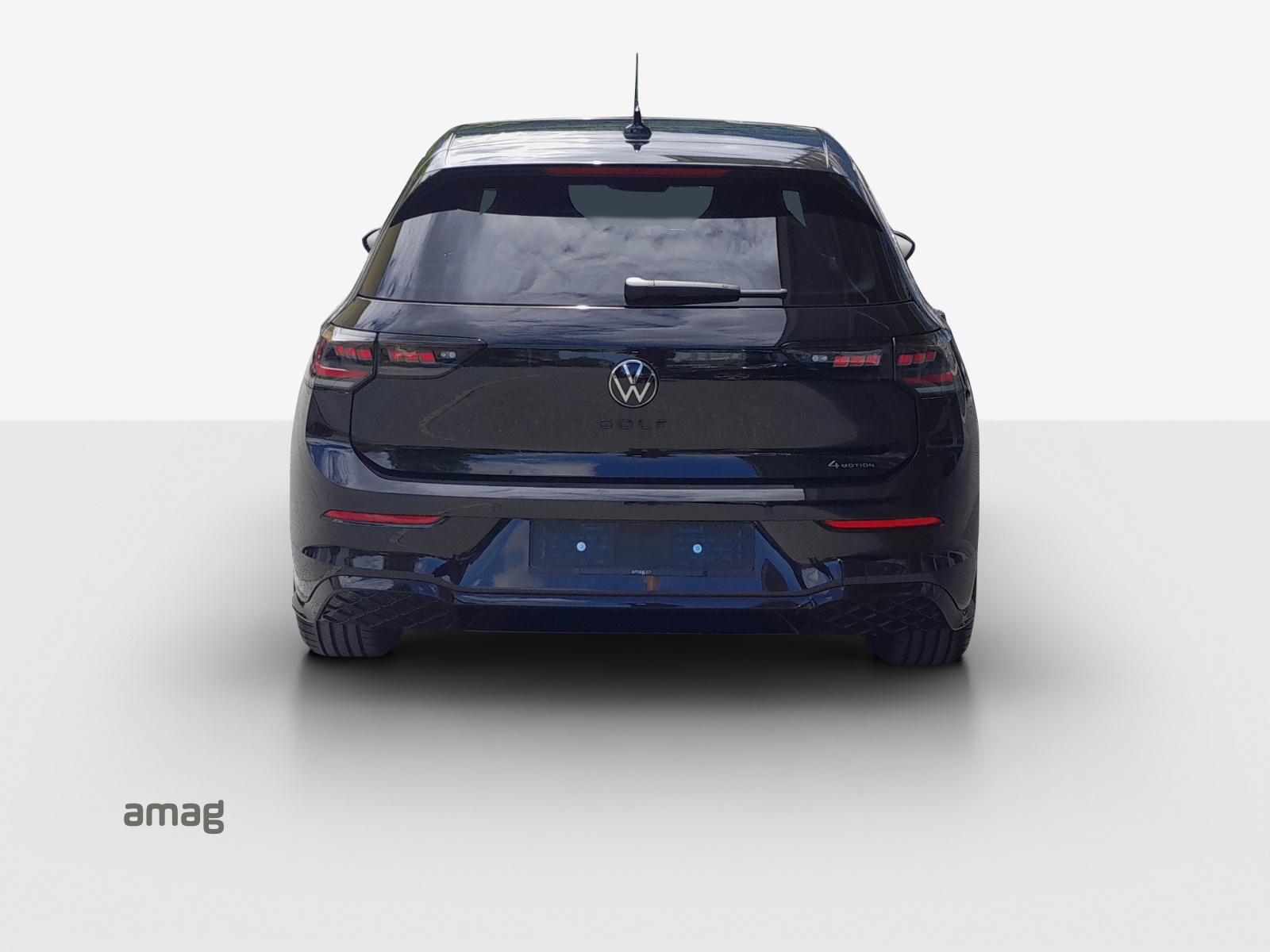 VW Golf 2.0 TSI R-Line DSG 4 Motion-image-3