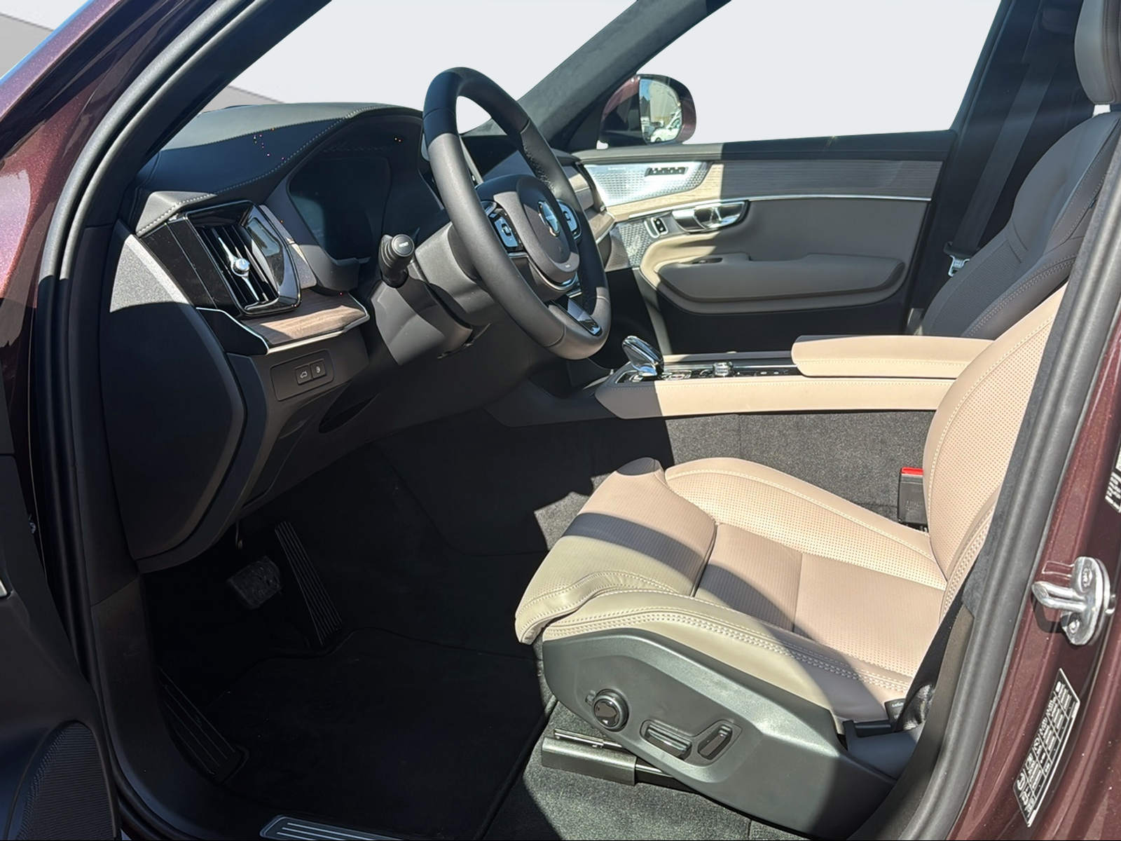 VOLVO XC90 2.0 T8 TE Ultra Bright eAWD-image-9