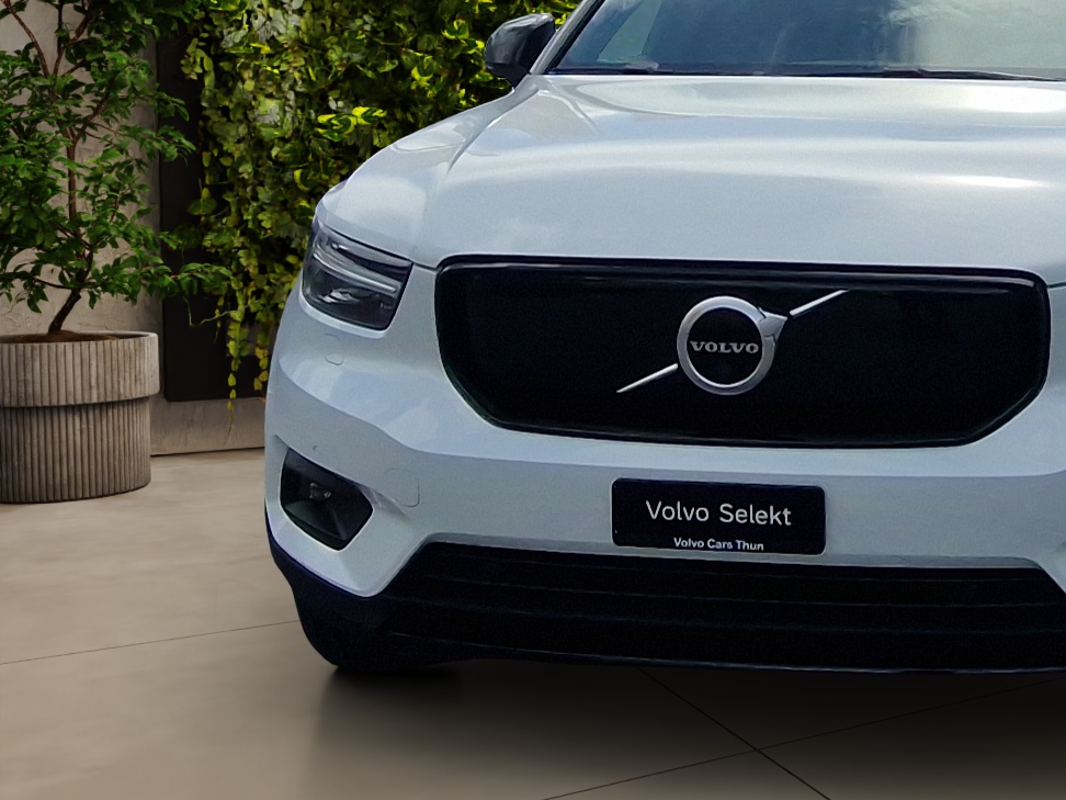 VOLVO XC40 P8 Twin Pro AWD-image-8
