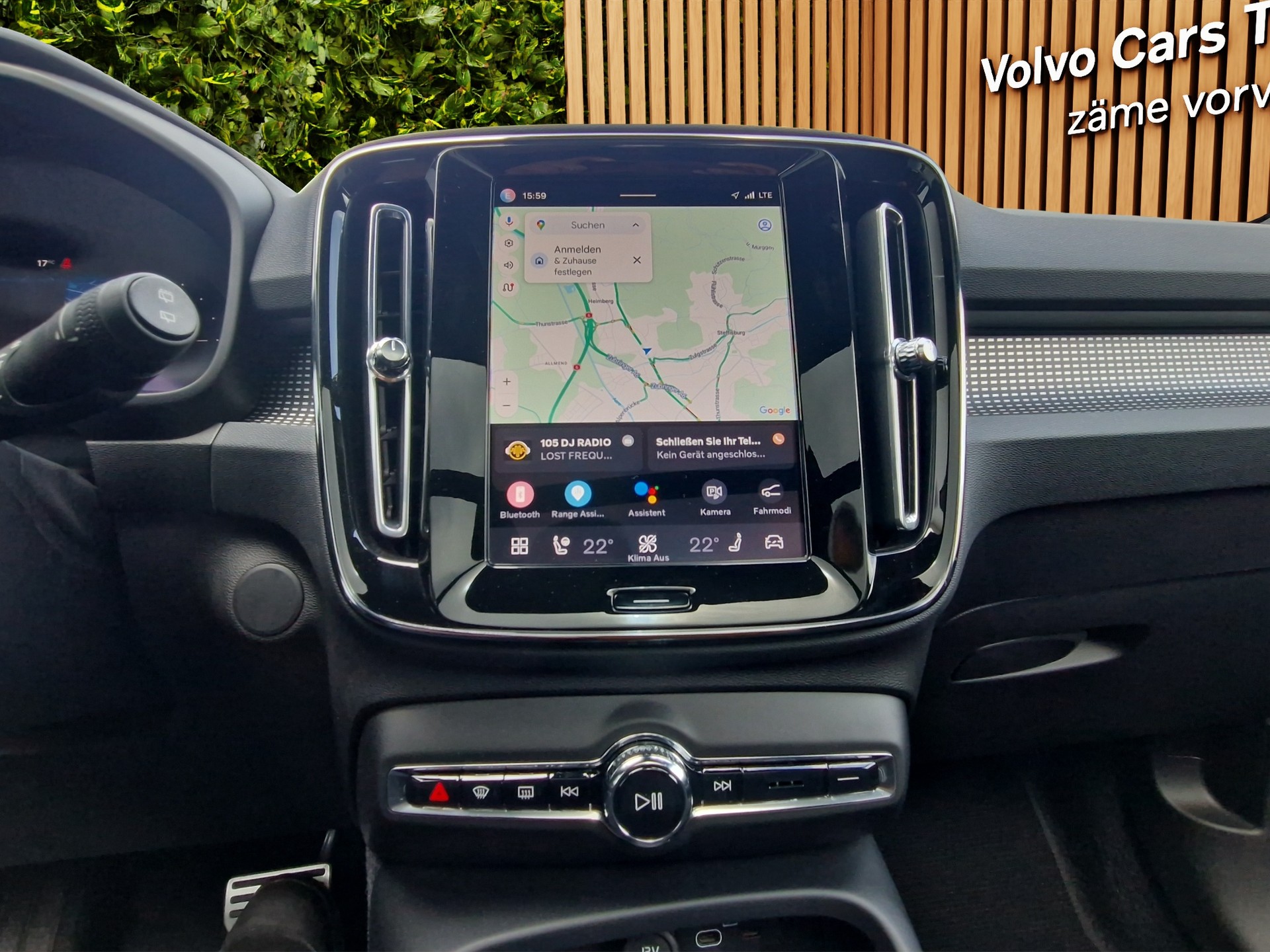 VOLVO XC40 P8 Twin Pro AWD-image-10
