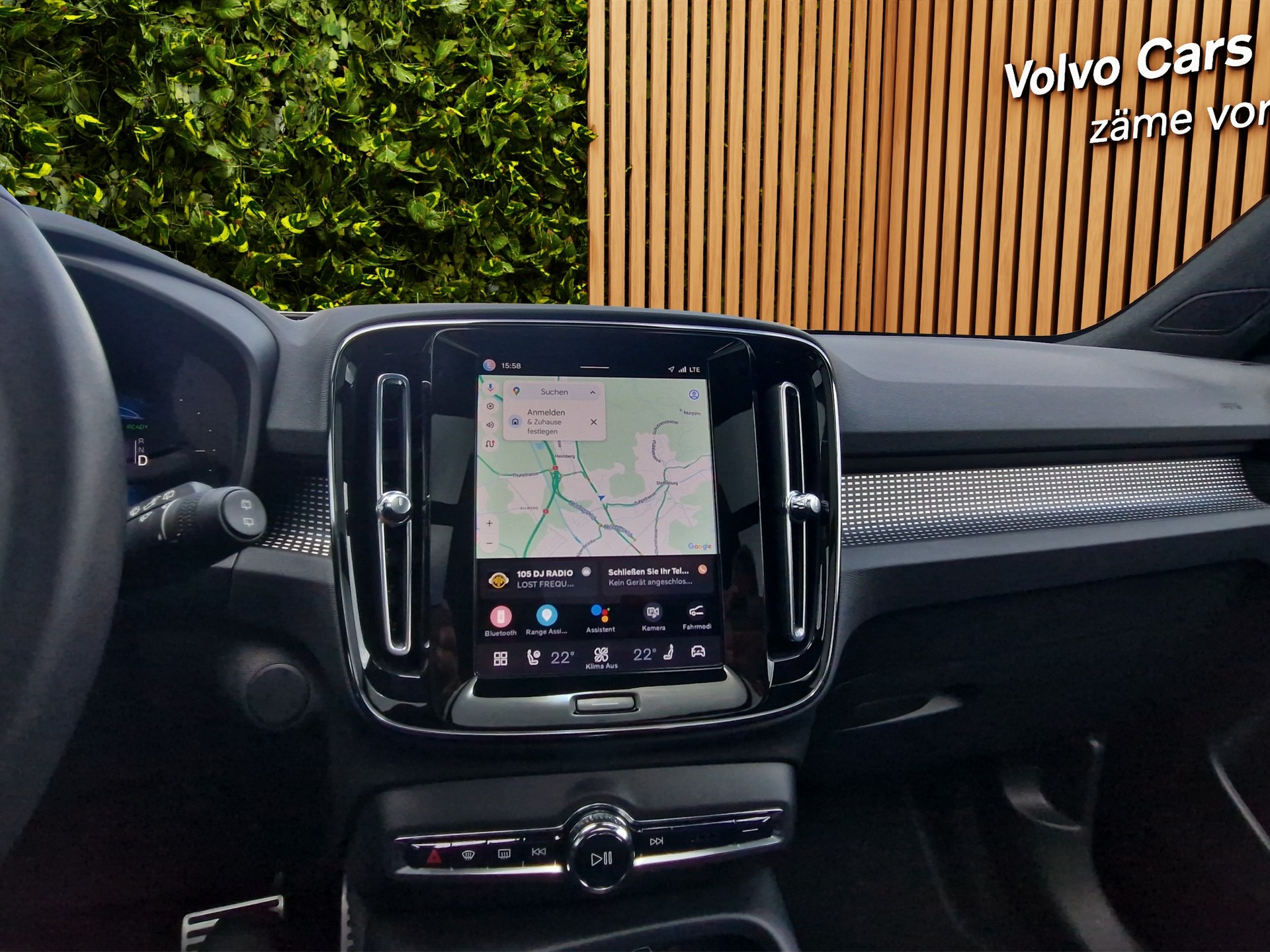VOLVO XC40 P8 Twin Pro AWD-image-11