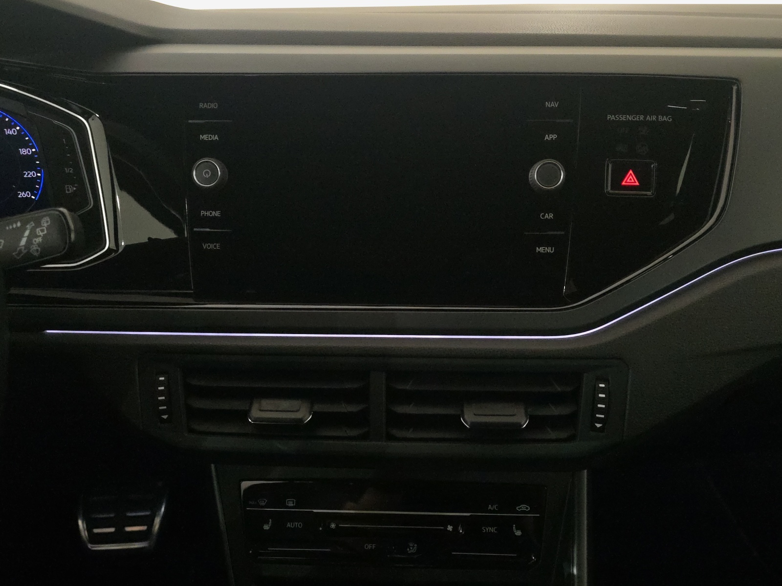 VW Polo 1.0 TSI R-Line DSG-image-10
