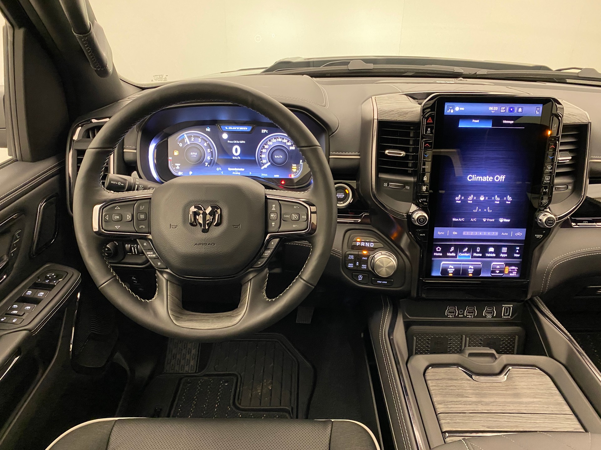 DODGE Ram 1500 5.7 Limited Night eTorque MY 2026-image-7