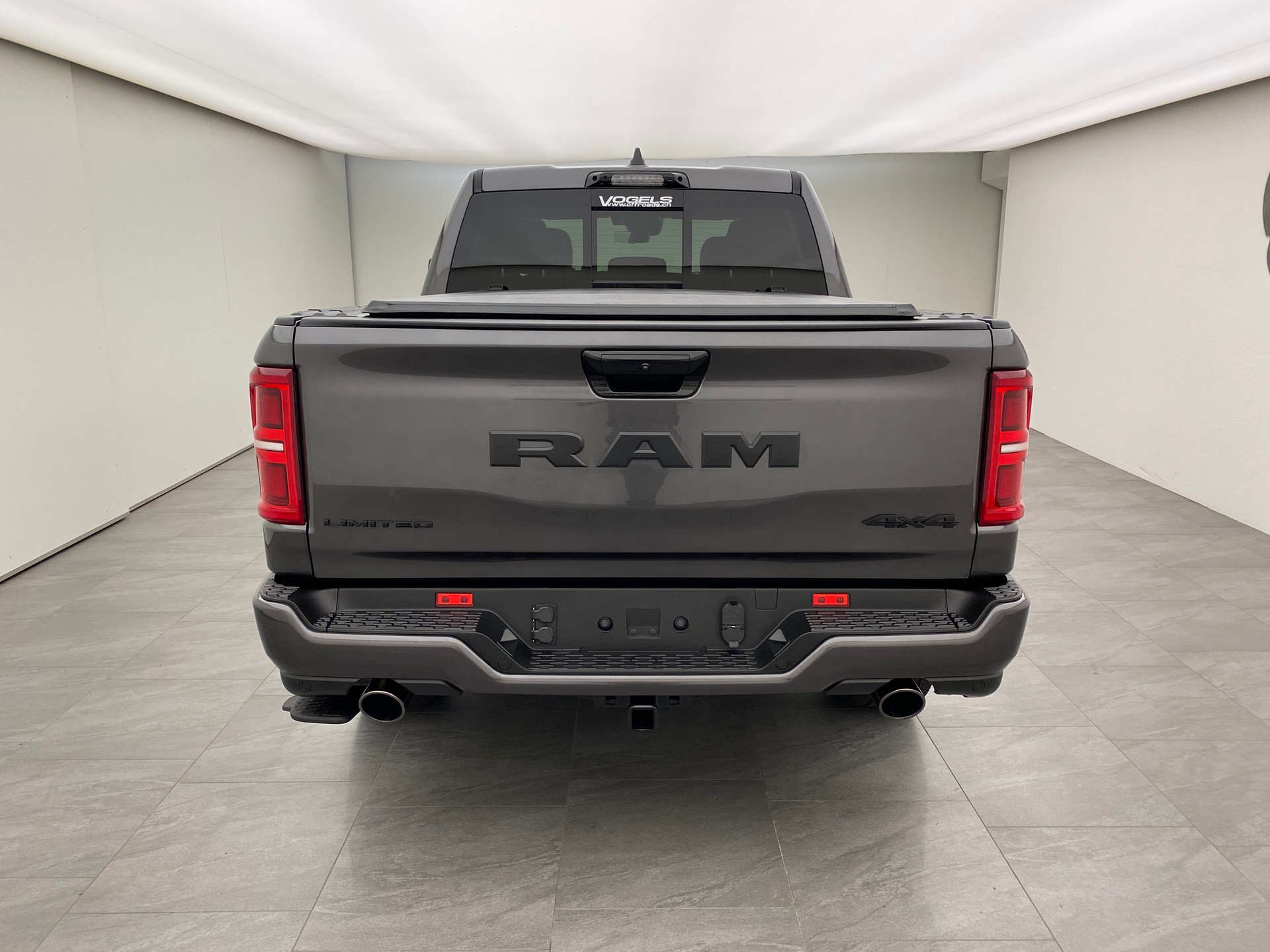 DODGE Ram 1500 5.7 Limited Night eTorque MY 2026-image-4