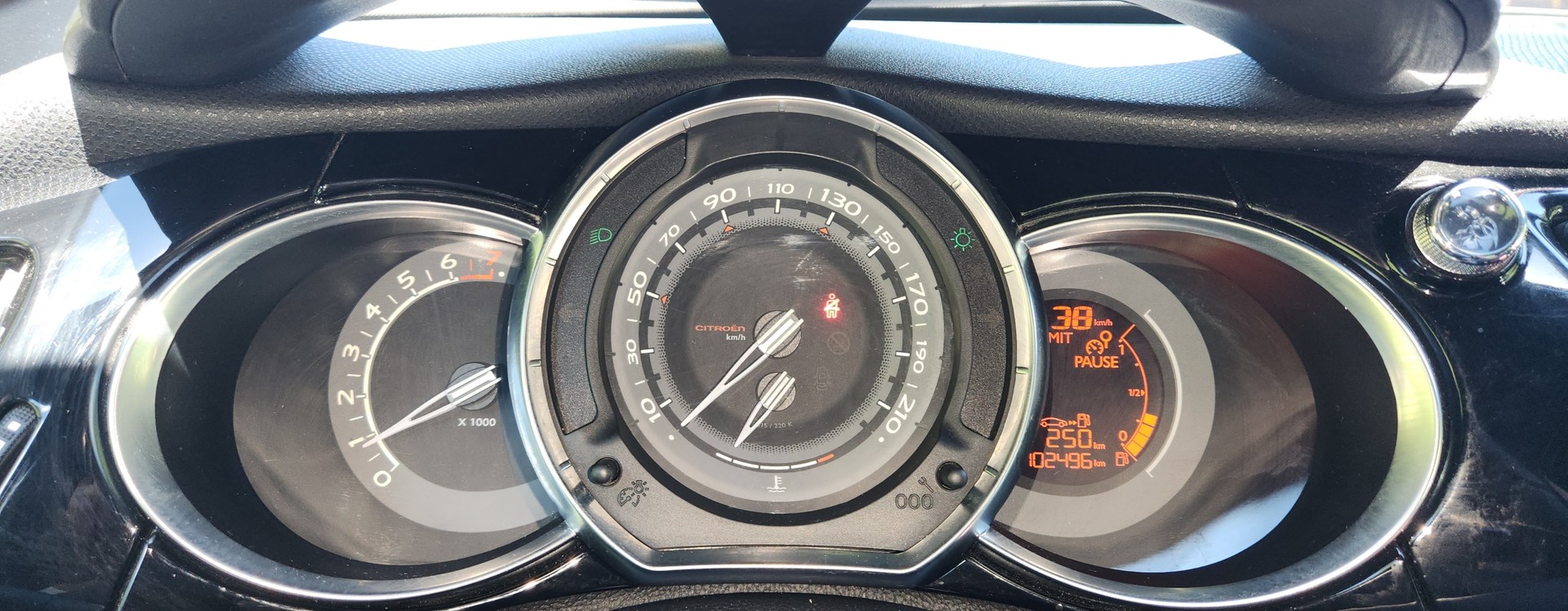 DS AUTOMOBILES DS3 1.6 VTi SO Chic-image-6