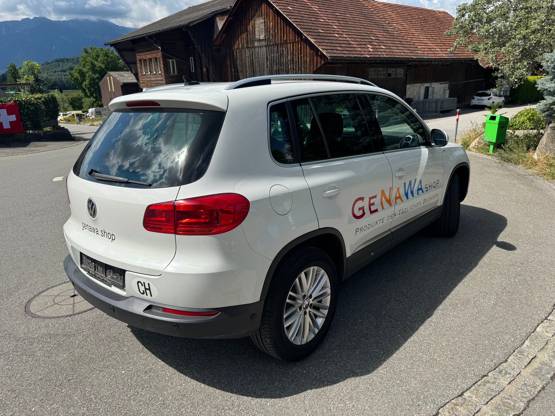 VW Tiguan 2.0 TSI Cup 4Motion-image-3