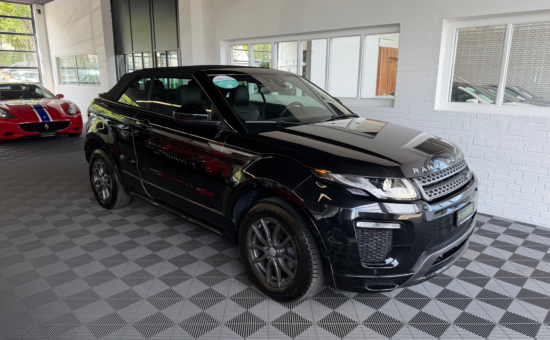 LAND ROVER Range Rover Evoque Convert. 2.0Si4 HSE Dynamic AT9-image-1