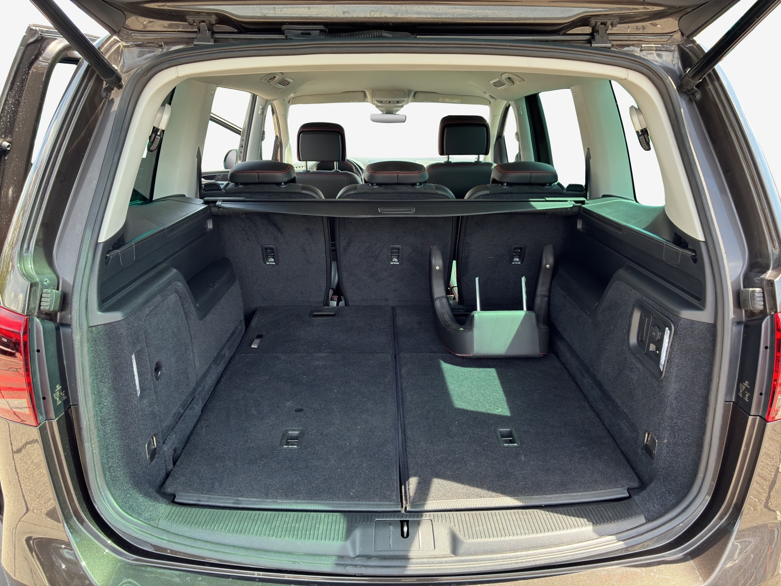 SEAT Alhambra 1.4 TSI DSG Hola FR-image-12