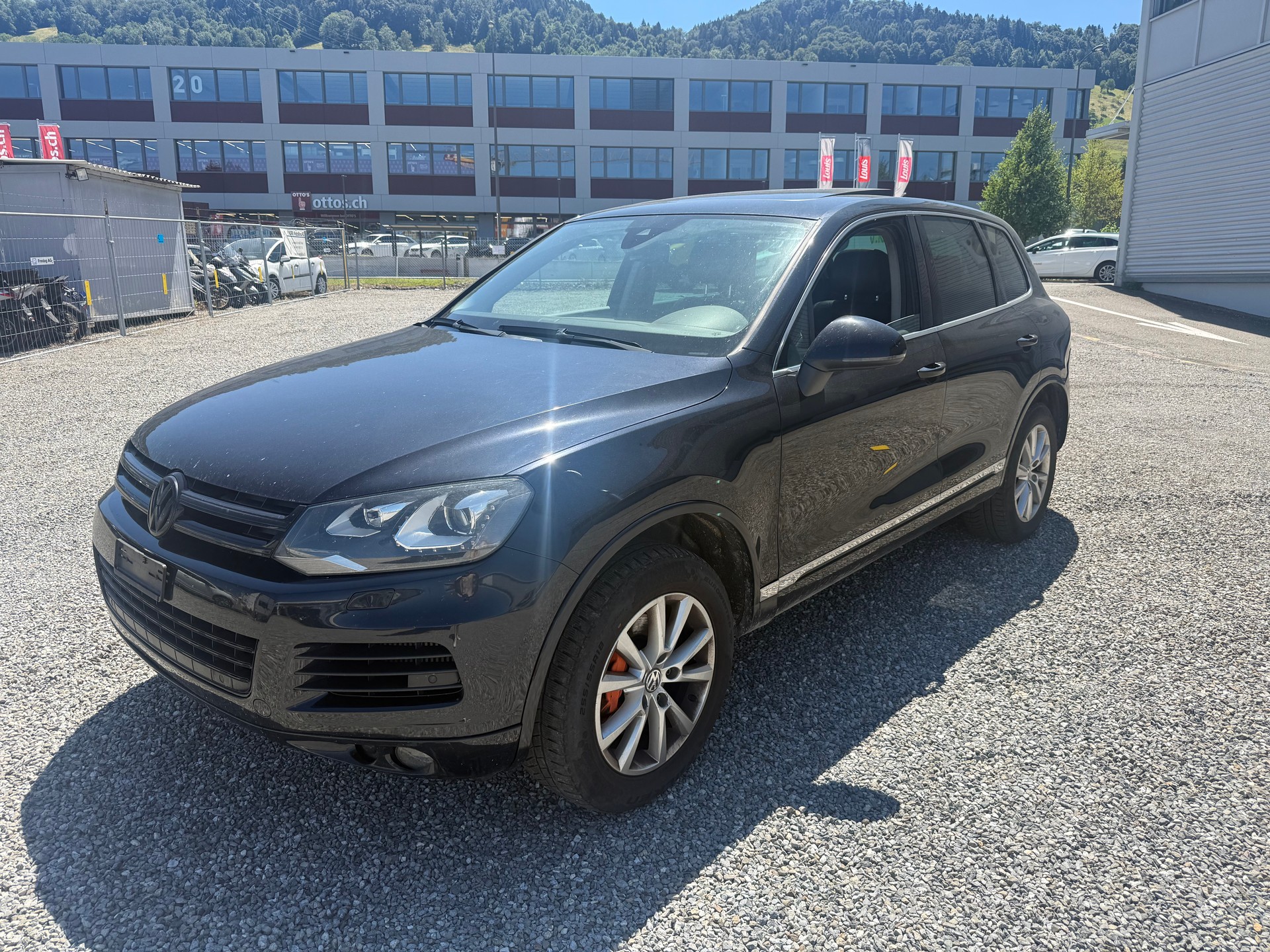 VW Touareg 3.0 TDI BlueMotion Technology Tiptronic-image-1