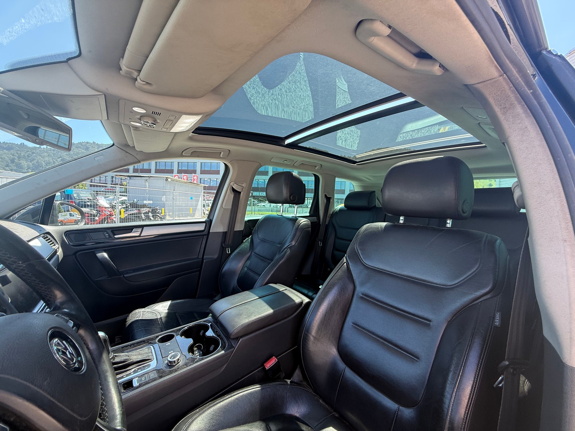 VW Touareg 3.0 TDI BlueMotion Technology Tiptronic-image-7