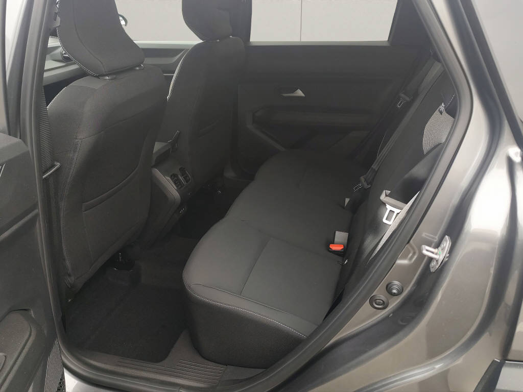 DACIA Bigster 1.2 Hybrid Journey 4WD-image-9