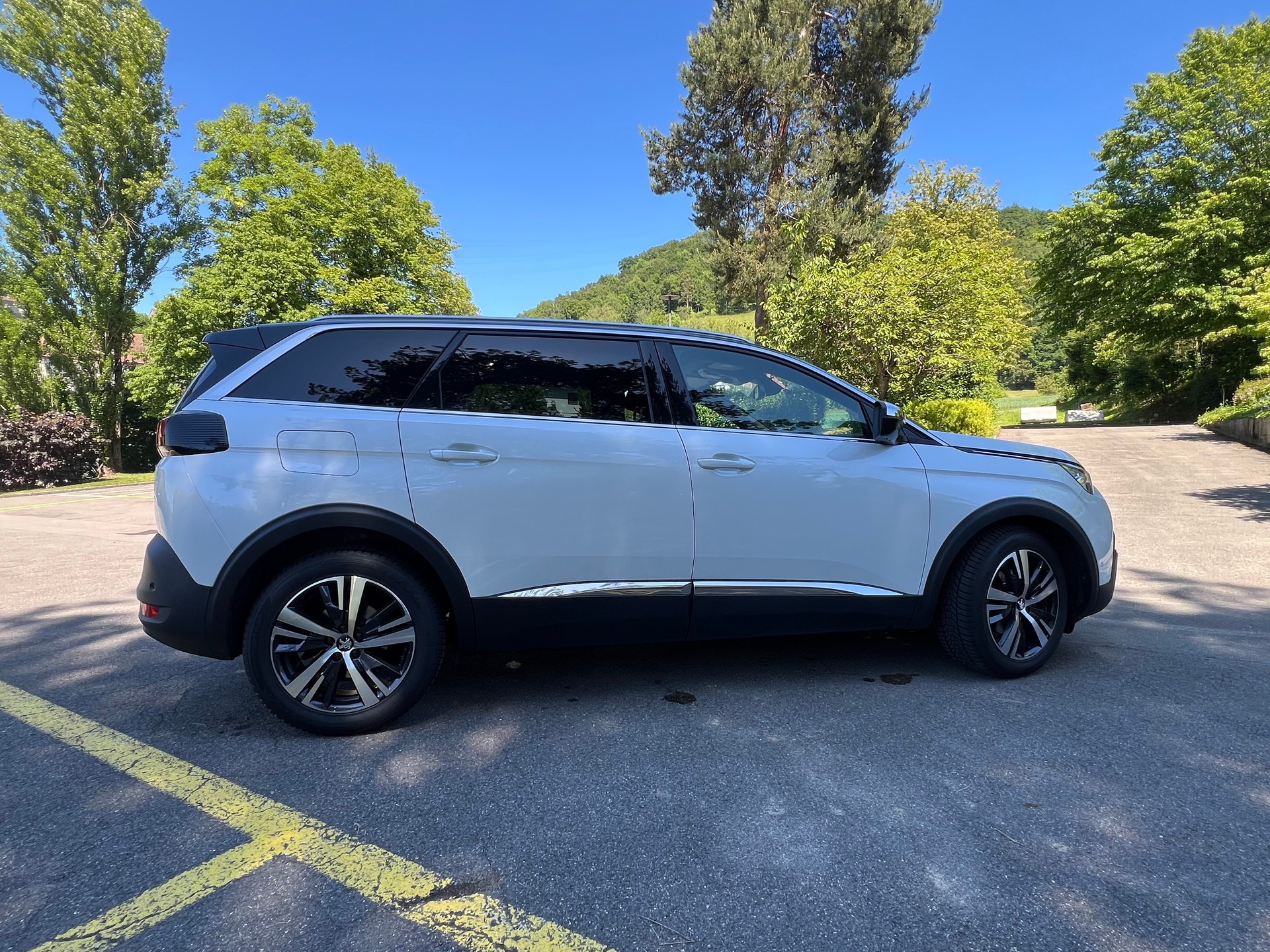 PEUGEOT 2.0 BlueHDi 180 GT-image-2