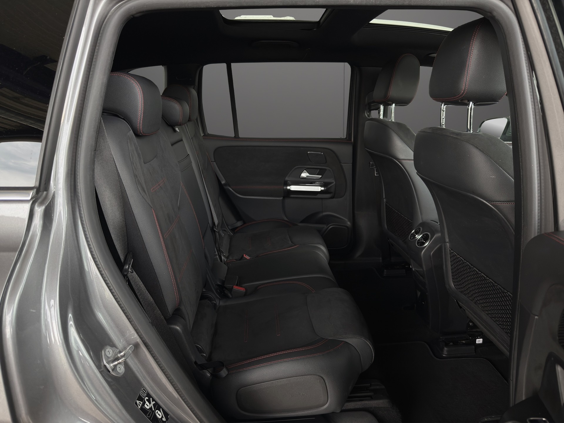 MERCEDES-BENZ EQB 350 AMG Line 4Matic-image-9