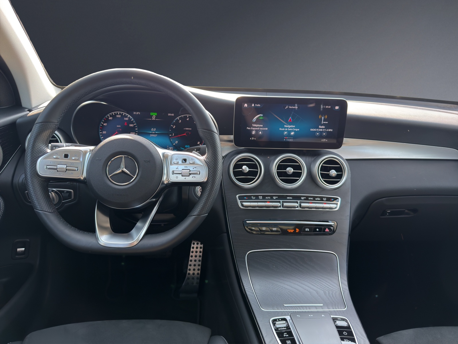 Image MERCEDES-BENZ GLC-200 GLC 200 AMG Line 4Matic 9G-Tronic