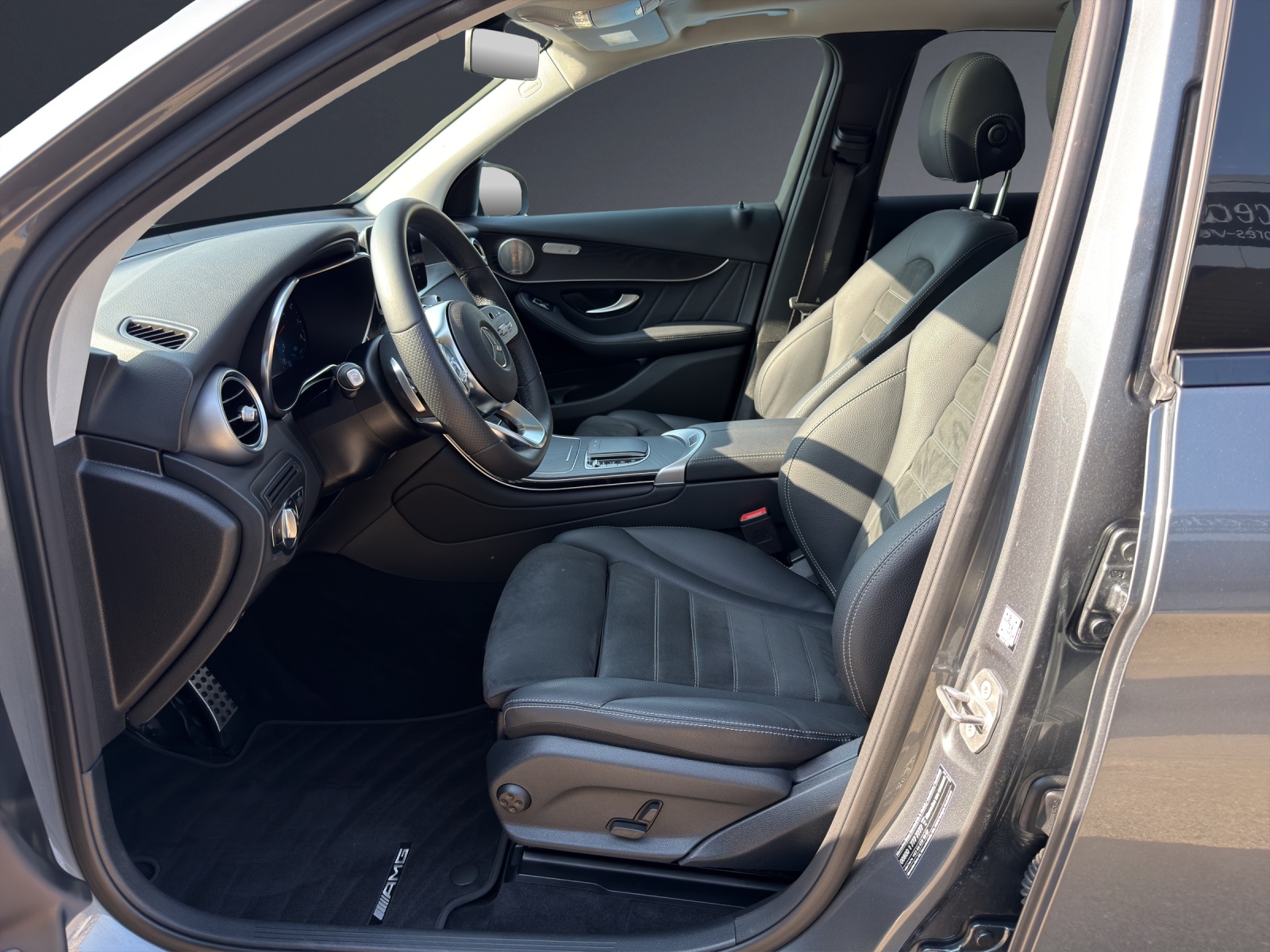 Image MERCEDES-BENZ GLC-200 GLC 200 AMG Line 4Matic 9G-Tronic