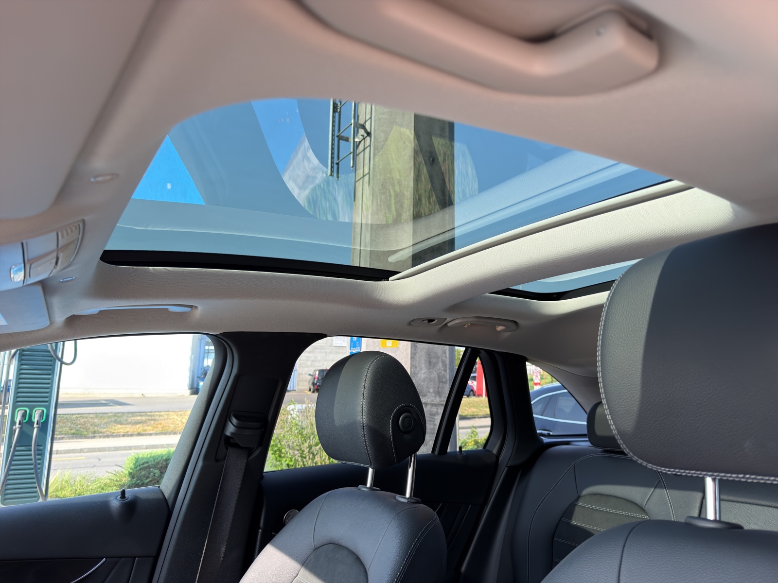 Image MERCEDES-BENZ GLC-200 GLC 200 AMG Line 4Matic 9G-Tronic