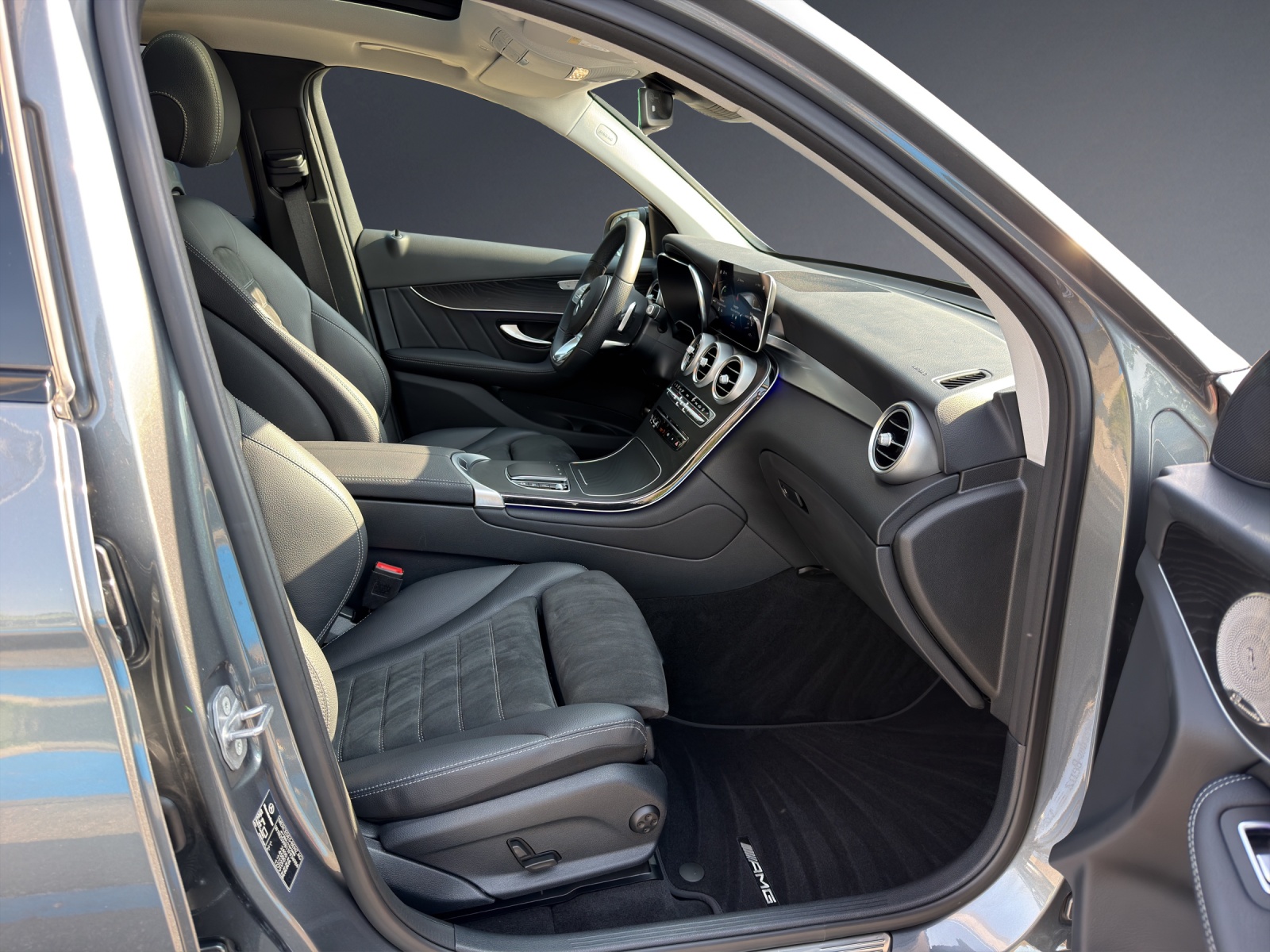 Image MERCEDES-BENZ GLC-200 GLC 200 AMG Line 4Matic 9G-Tronic