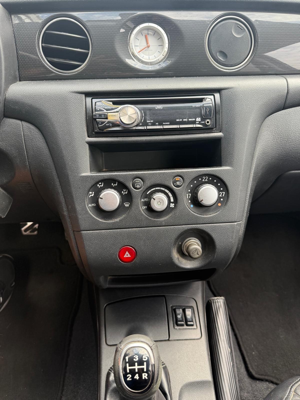 MITSUBISHI Outlander 2.0 16V Turbo-image-10