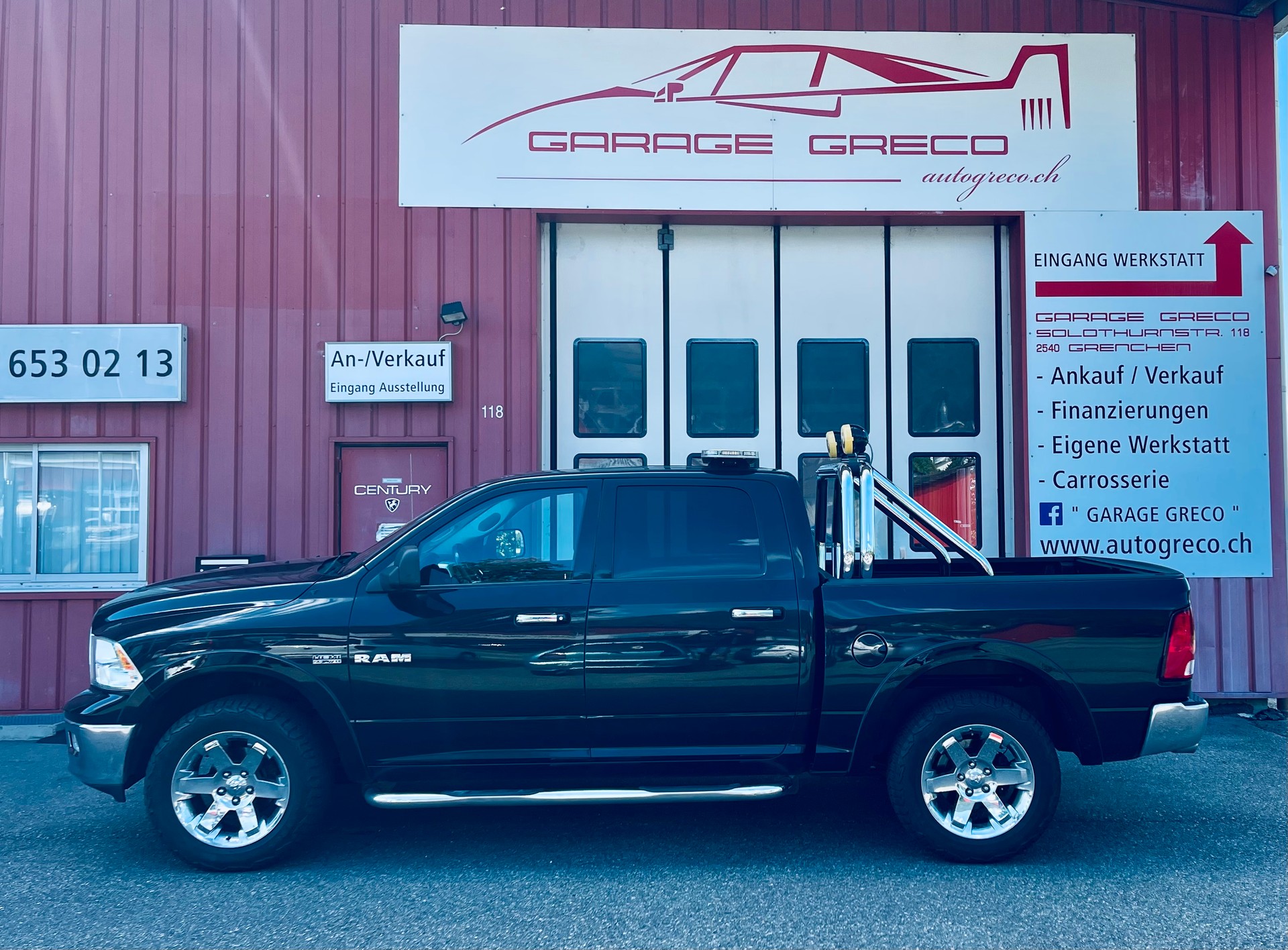 DODGE Ram 1500 5.7 HEMI V8 LARAMIE-image-1