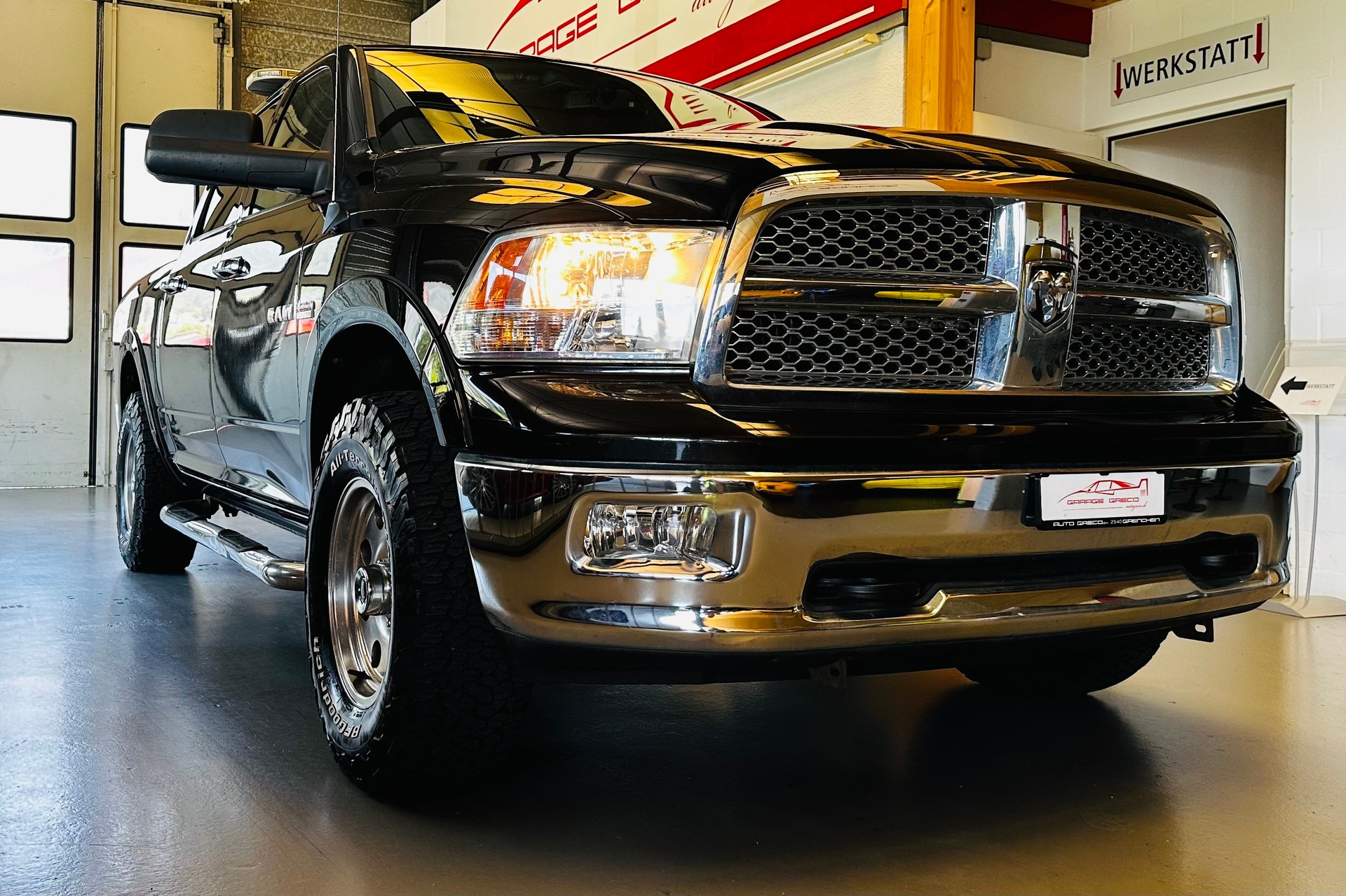 DODGE Ram 1500 5.7 HEMI V8 LARAMIE-image-6
