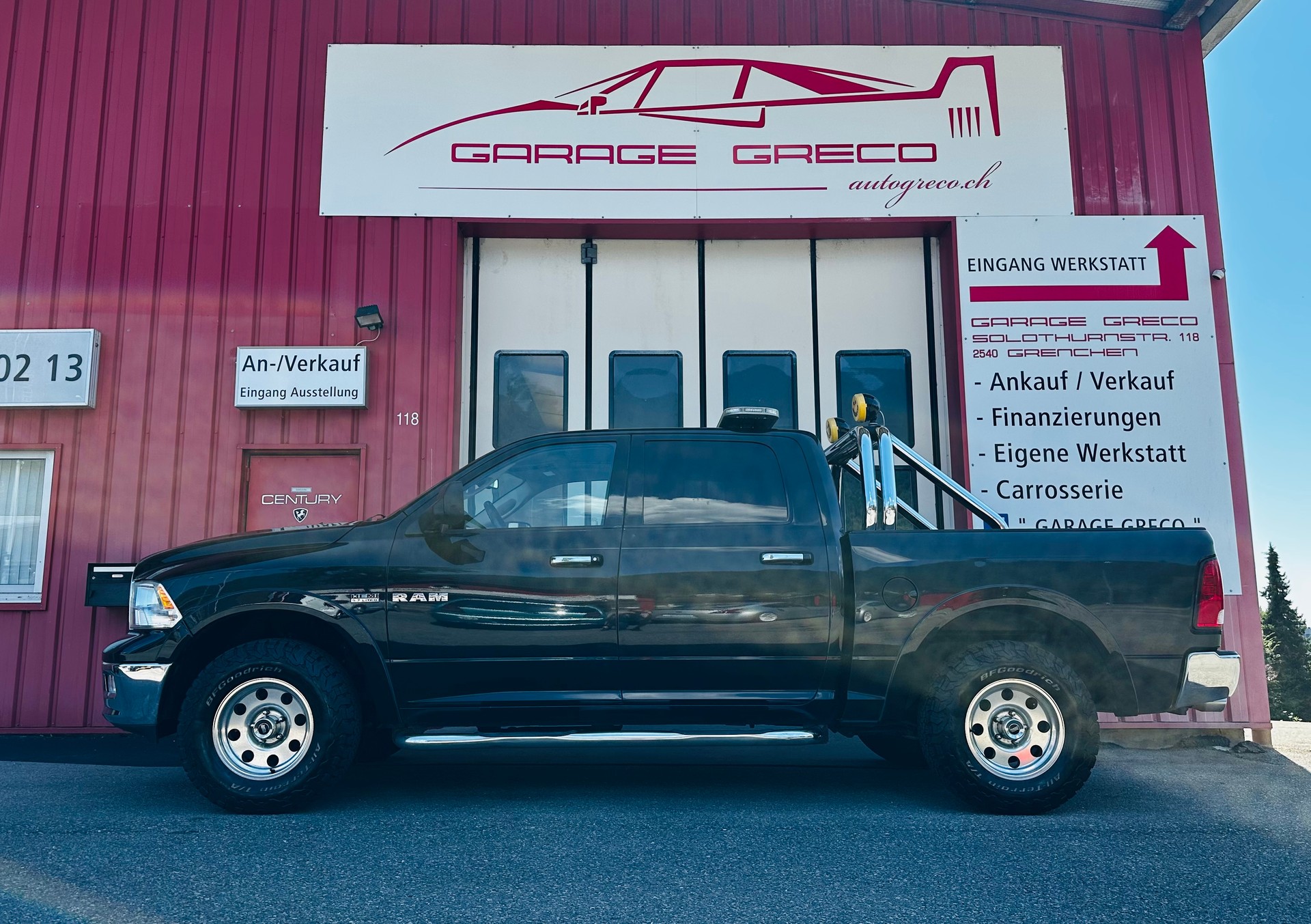 DODGE Ram 1500 5.7 HEMI V8 LARAMIE