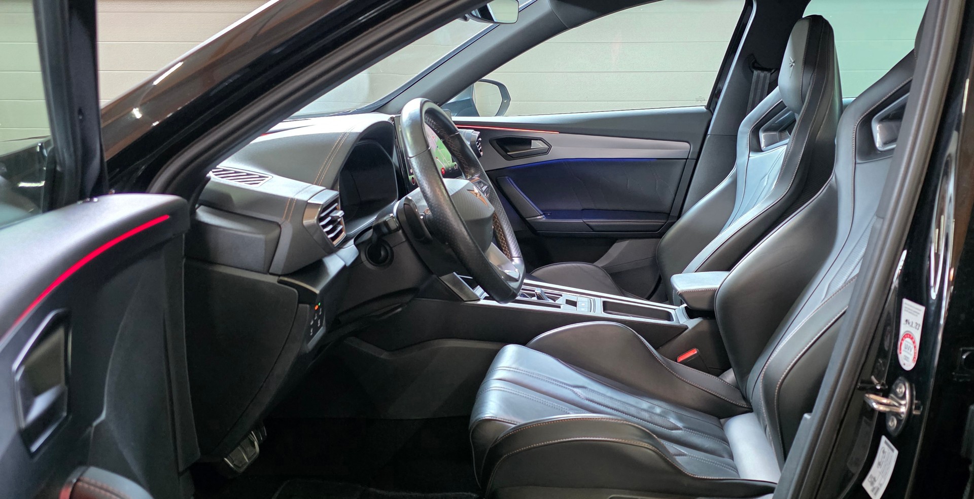 CUPRA Formentor 2.5TSI VZ5 4Drive DSG *Carbonschalensitze*Spurhalte-&Abstandsassistent*Sitz-&Lenkradheizung*Parkassistent*-image-8