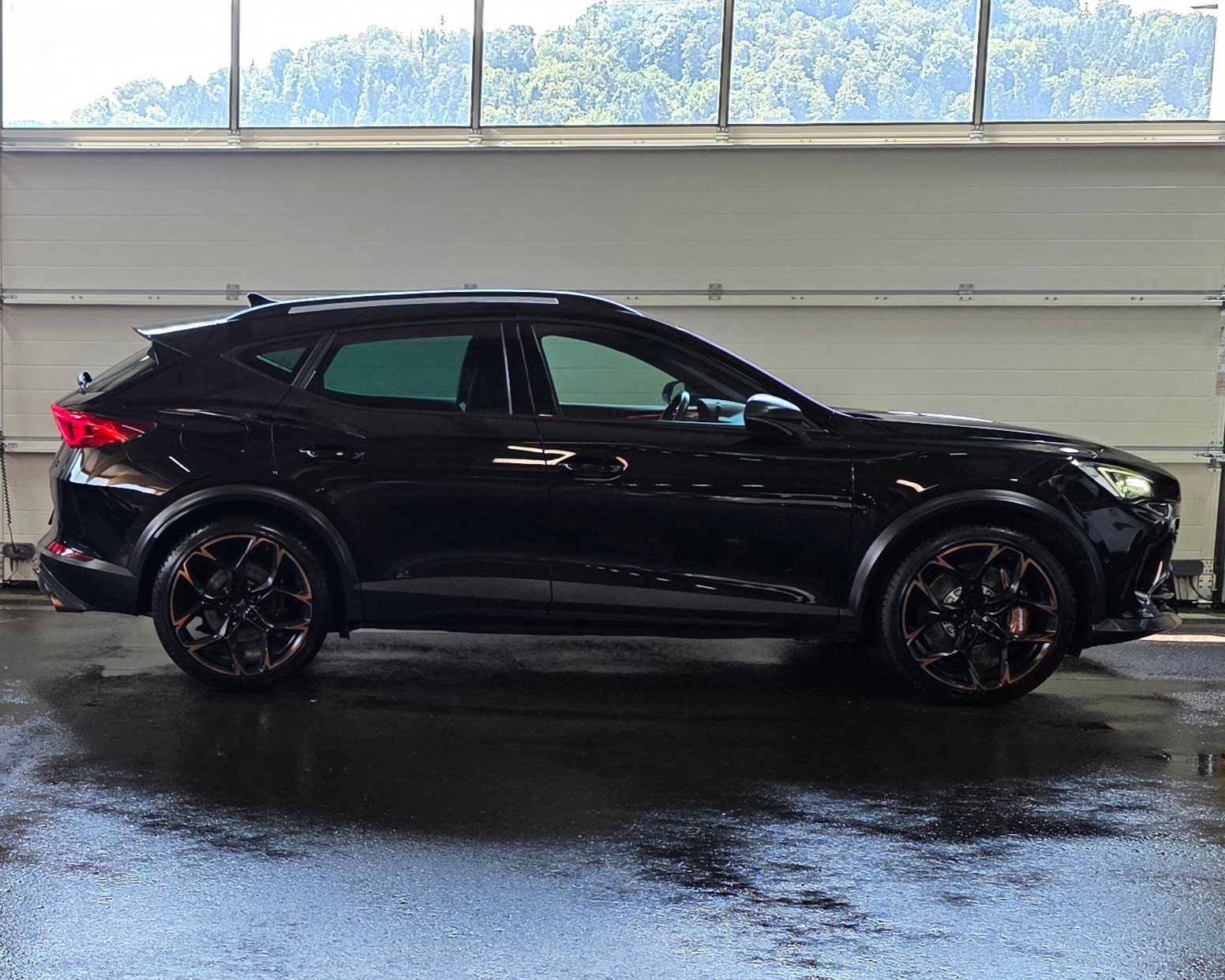 CUPRA Formentor 2.5TSI VZ5 4Drive DSG *Carbonschalensitze*Spurhalte-&Abstandsassistent*Sitz-&Lenkradheizung*Parkassistent*-image-5