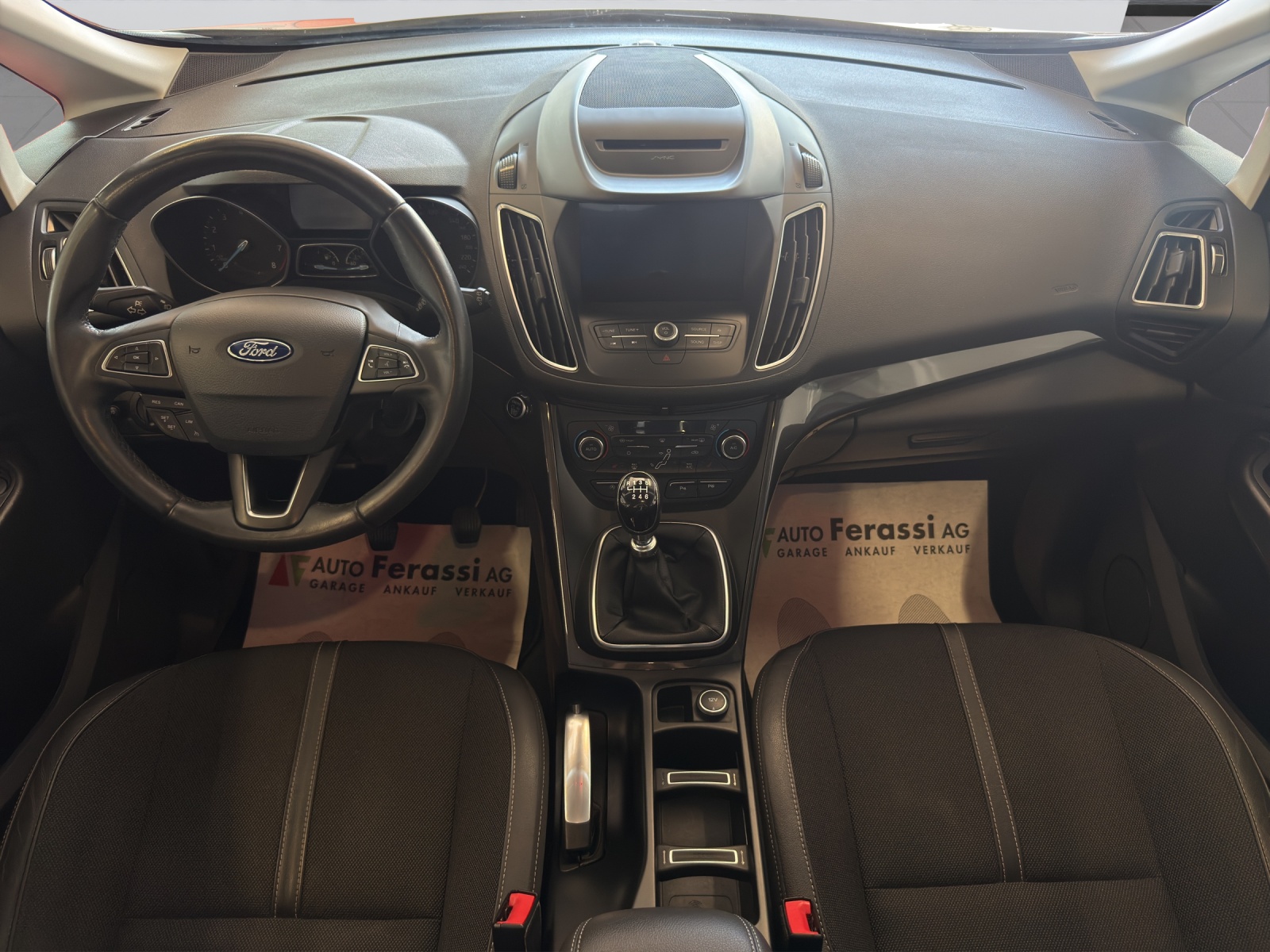FORD GrC-Max 1.0 SCTi Titanium X-image-11