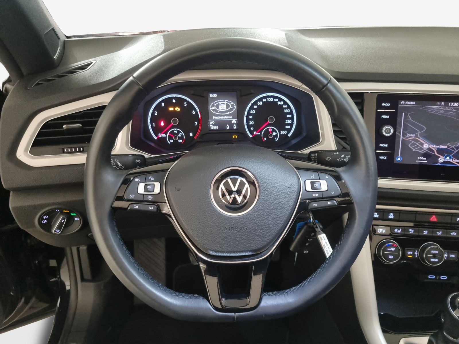 VW T-Roc Cabriolet 1.0 TSI Advance-image-9