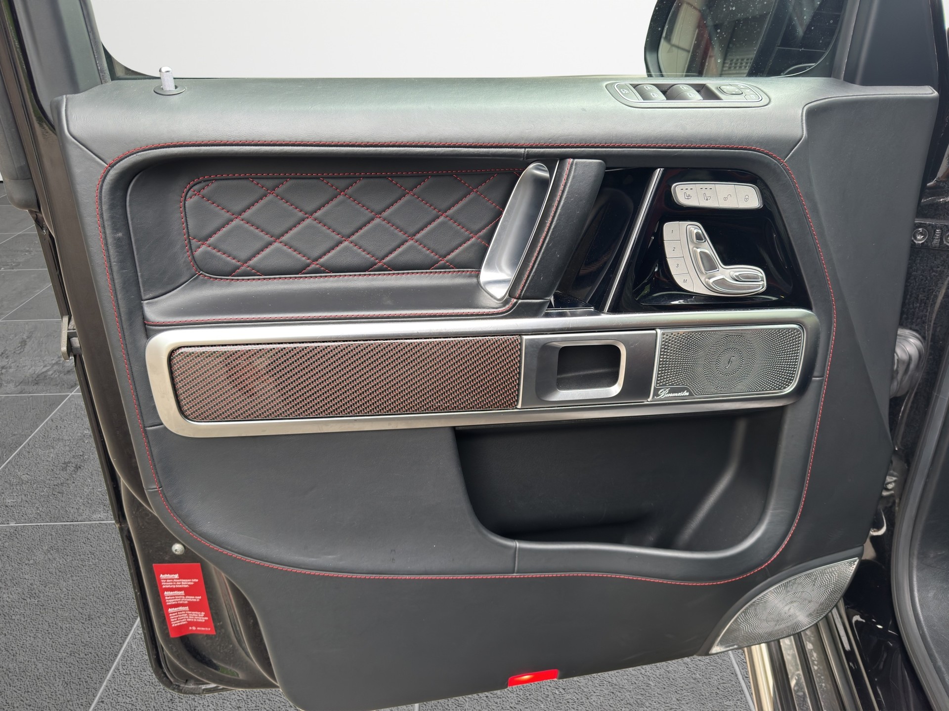 MERCEDES-BENZ G 63 AMG-image-9