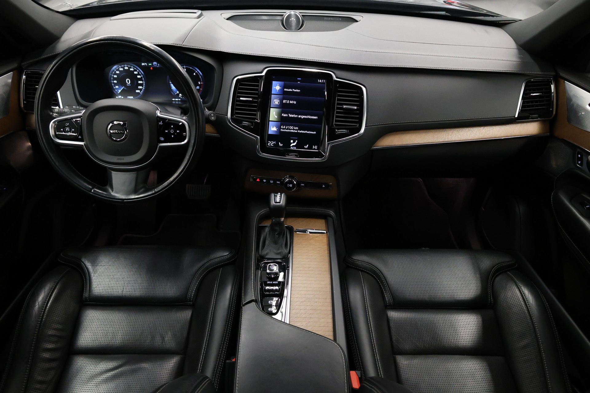 VOLVO XC90 2.0 D5 Inscription 7P. AWD-image-10