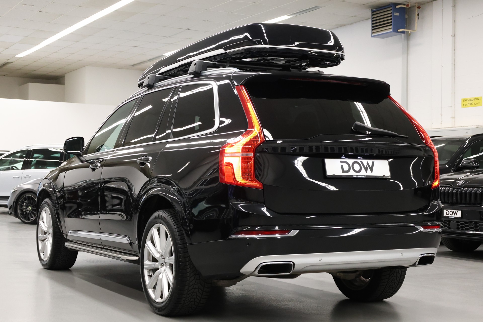 VOLVO XC90 2.0 D5 Inscription 7P. AWD-image-4