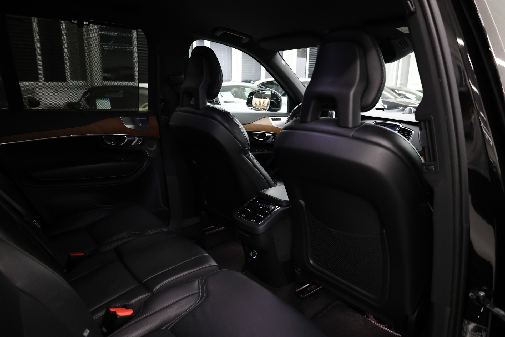 VOLVO XC90 2.0 D5 Inscription 7P. AWD-image-23