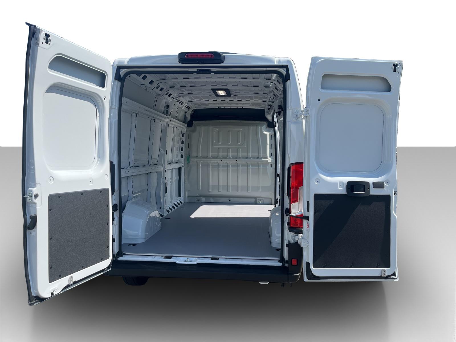 TOYOTA PROACE MAX Van 3.5 L3H2 2.2 D Active-image-11