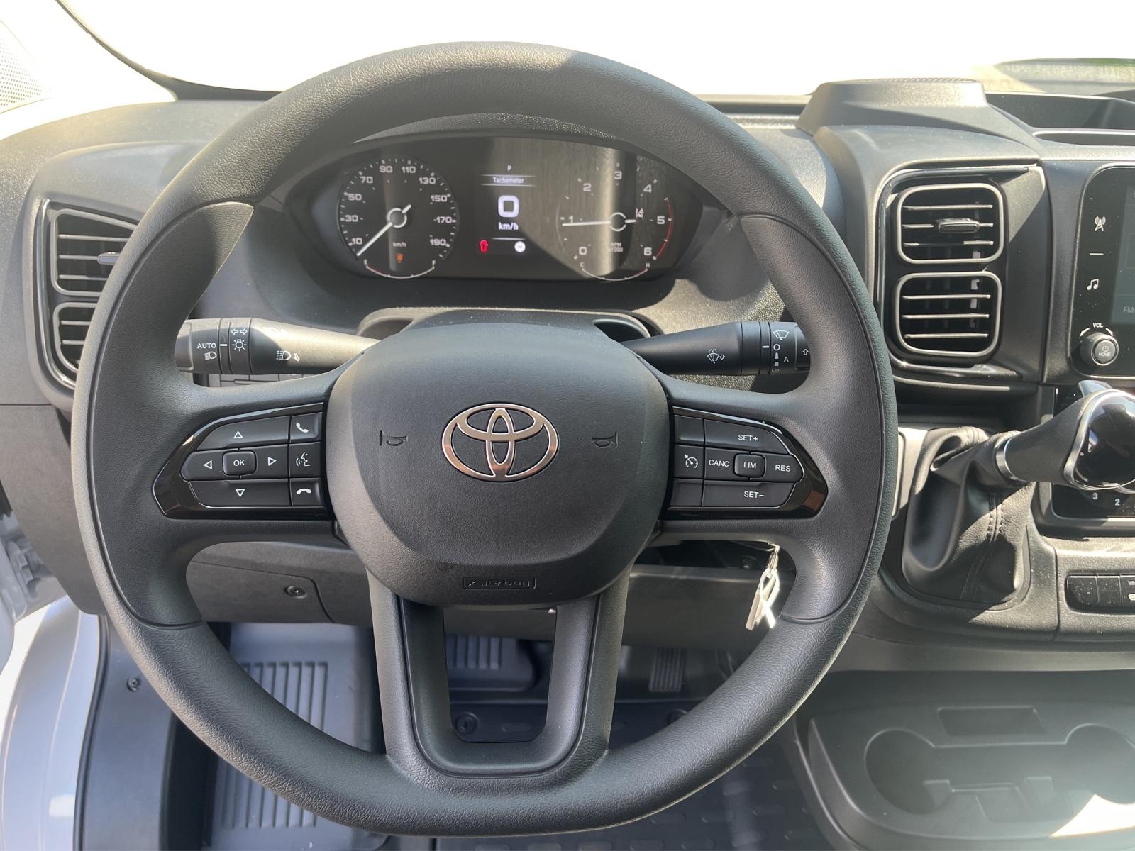 TOYOTA PROACE MAX Van 3.5 L3H2 2.2 D Active-image-6