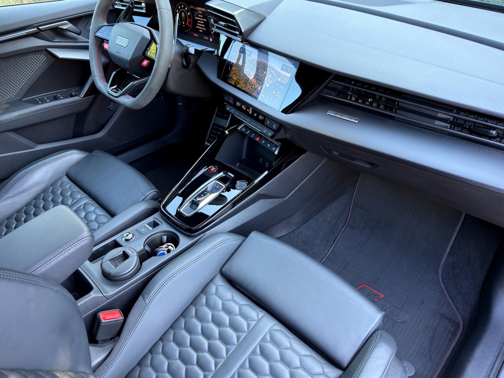 AUDI RS3 Sportback 2.5 TSI quattro S-tronic-image-23