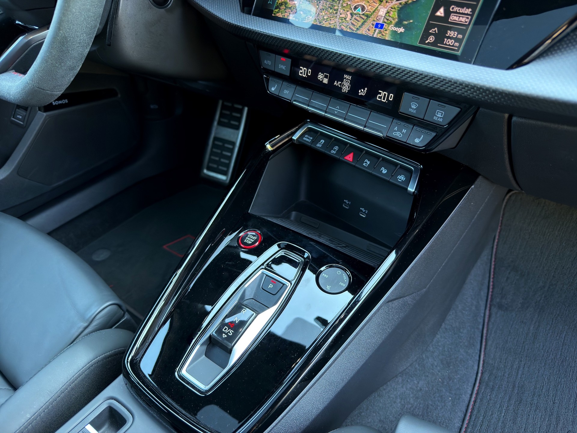 AUDI RS3 Sportback 2.5 TSI quattro S-tronic-image-24