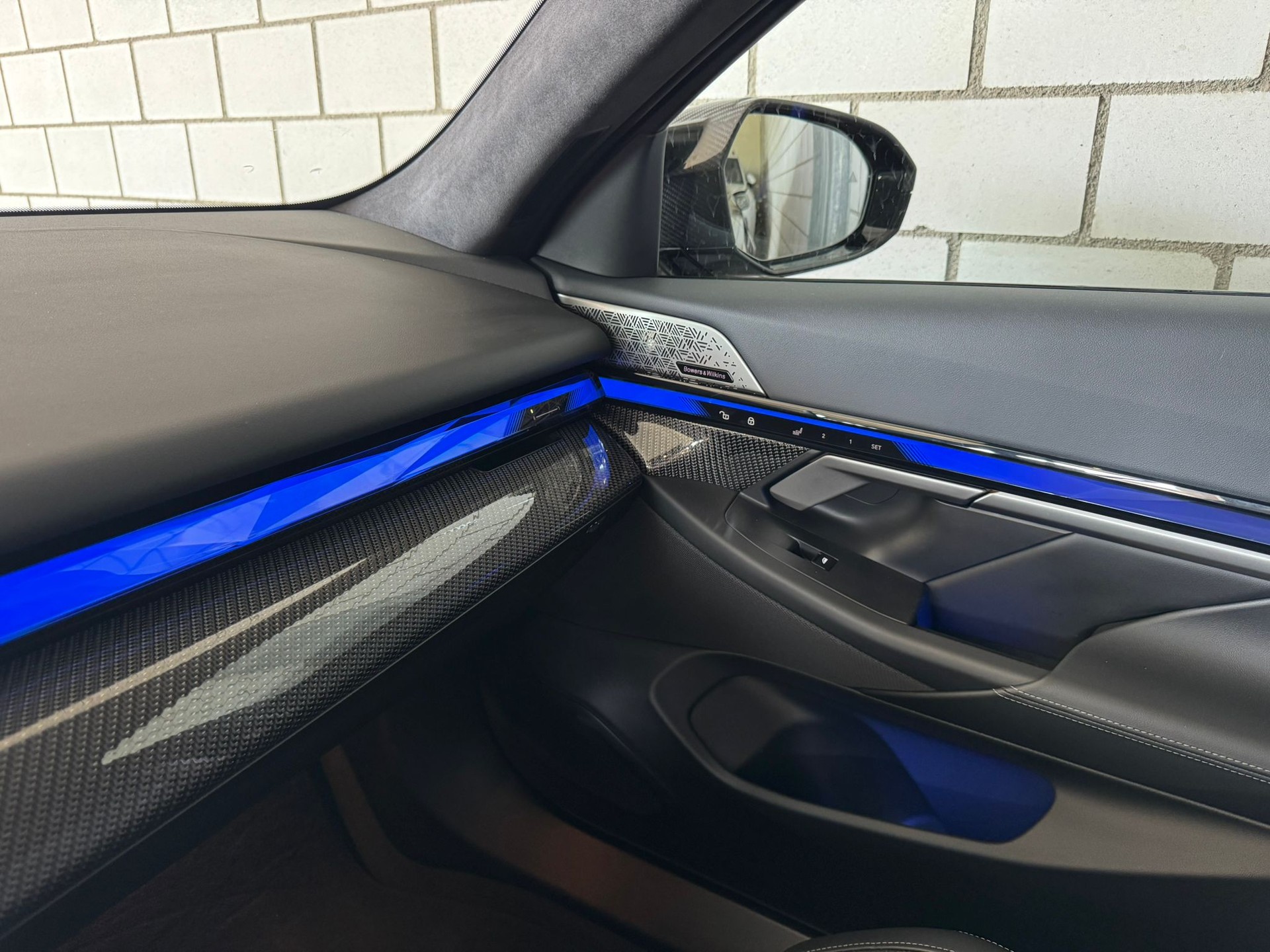 BMW M5 xDrive Full Carbon + MANHART 910 PS / 1.200 NM-image-4