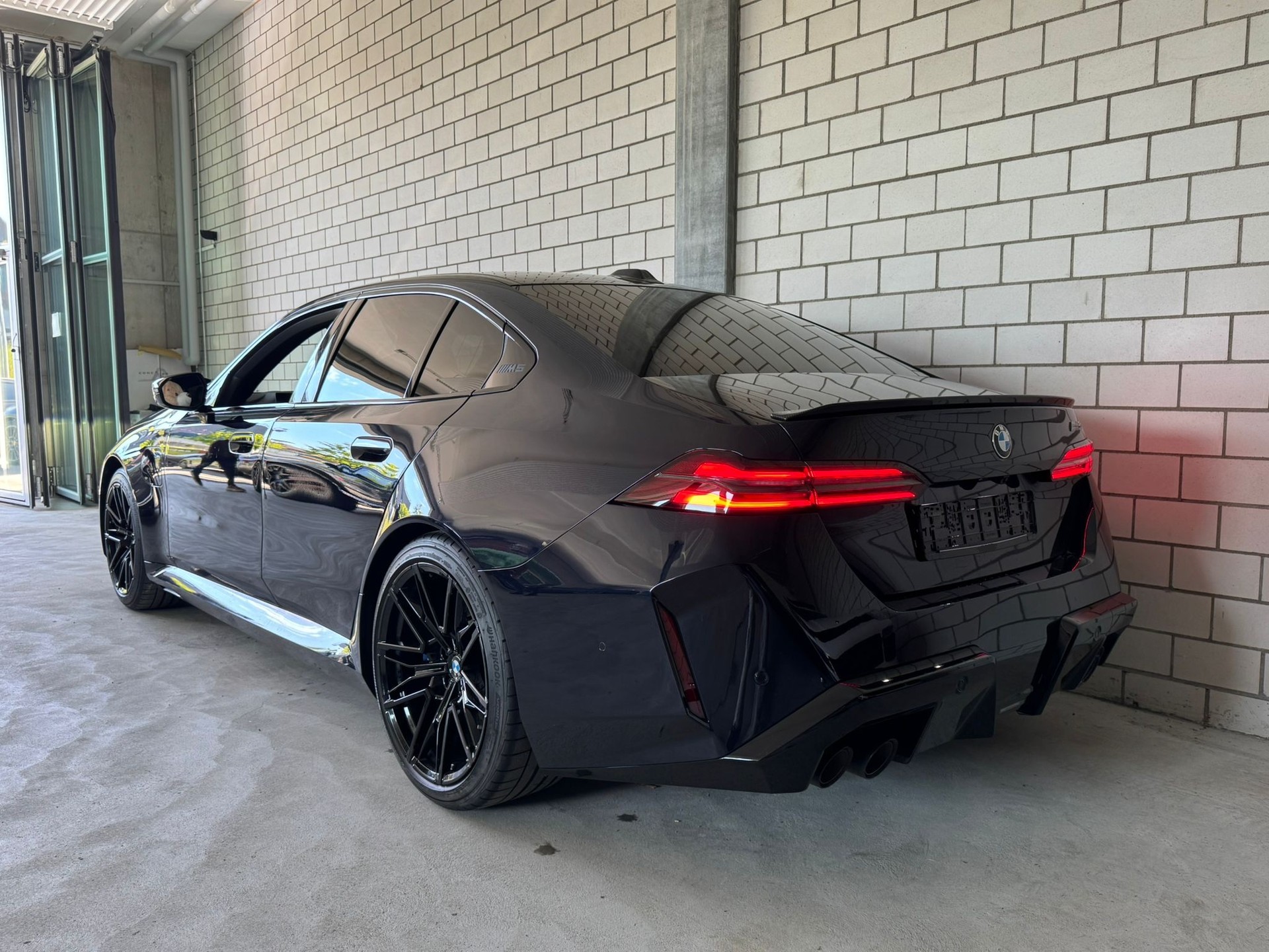 BMW M5 xDrive Full Carbon + MANHART 910 PS / 1.200 NM-image-2