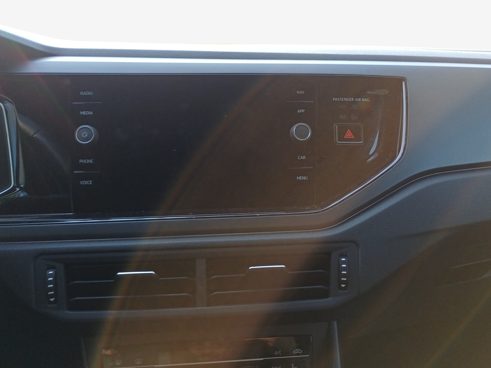 VW Polo 1.0 TSI R-Line DSG-image-10