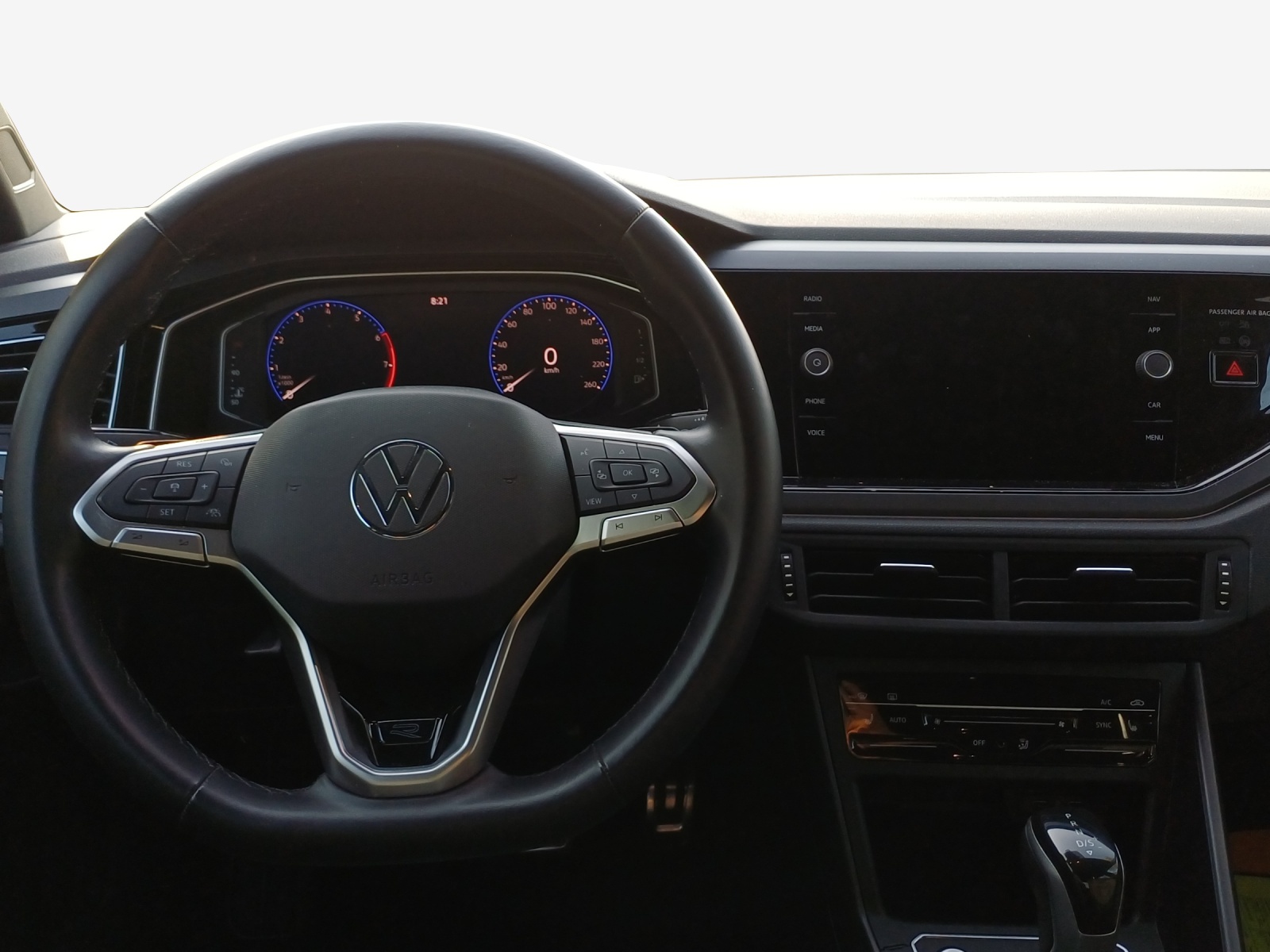 VW Polo 1.0 TSI R-Line DSG-image-8