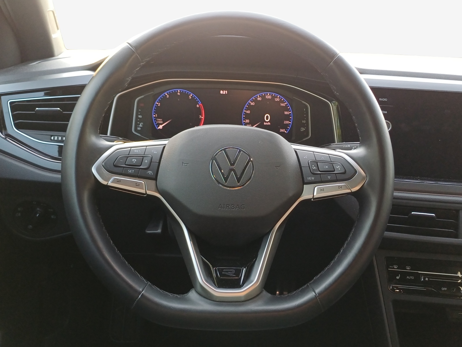 VW Polo 1.0 TSI R-Line DSG-image-9