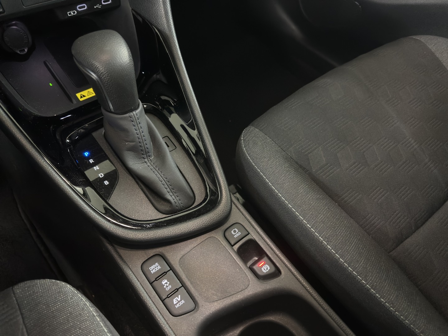 TOYOTA Yaris Cross 1.5 Trend e-CVT-image-15